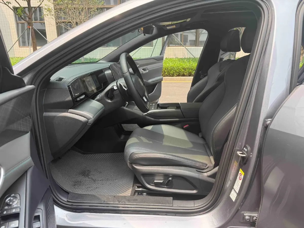 2025 BYD QinL BEV,autocango,china used car exporter,china ev exporter,chinese used car exporter,chinese used ev exporter