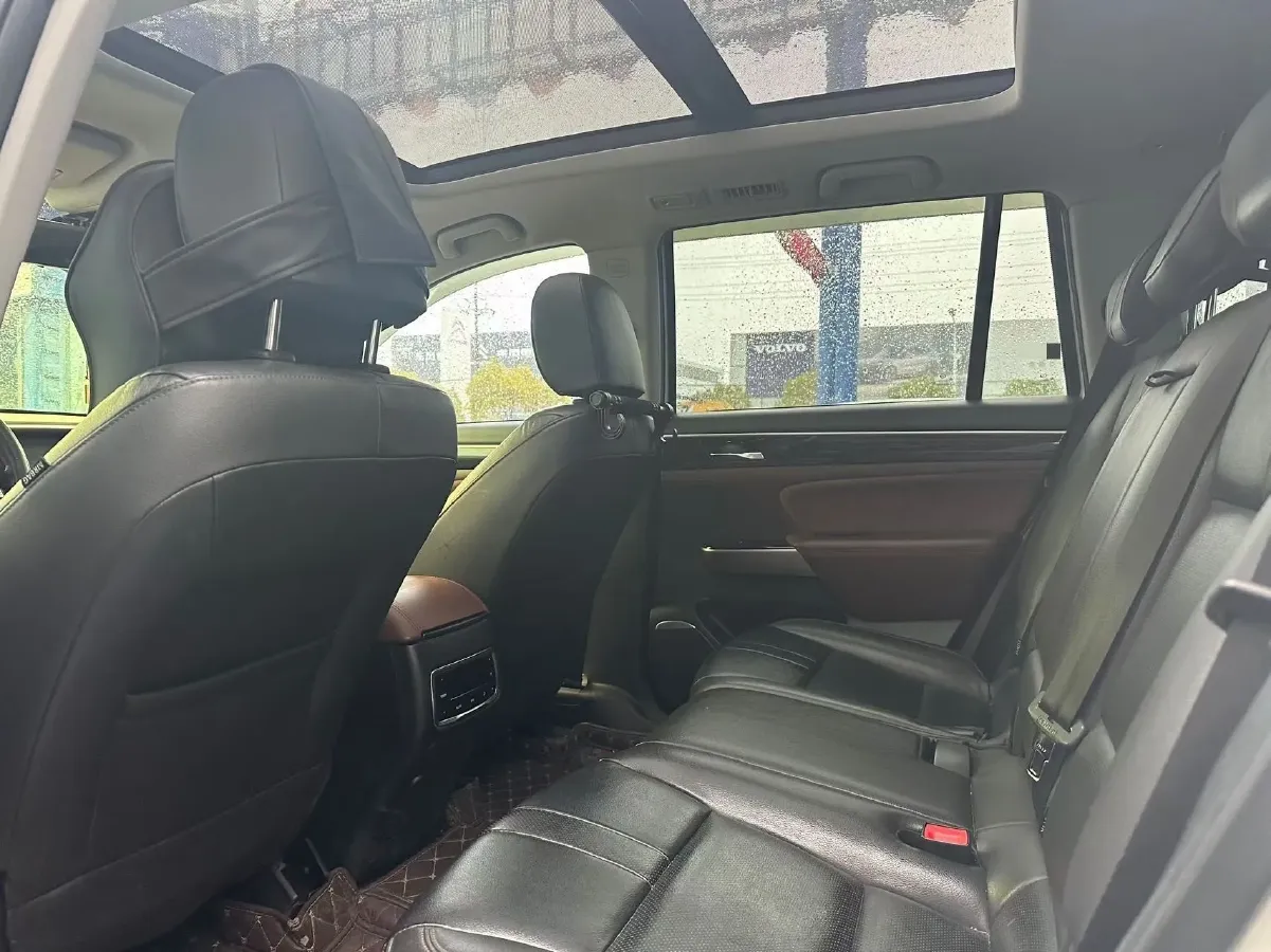 2017 GAC Trumpchi GS8 2.0T 201HP L4 6AT,autocango,china used car exporter,china ev exporter,chinese used car exporter,chinese used ev exporter