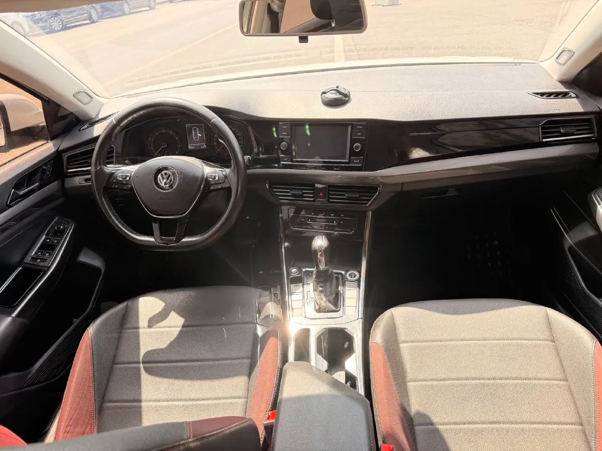 2020 Volkswagen Bora 1.5L 113HP L4 6AT,autocango,china used car exporter,china ev exporter,chinese used car exporter,chinese used ev exporter