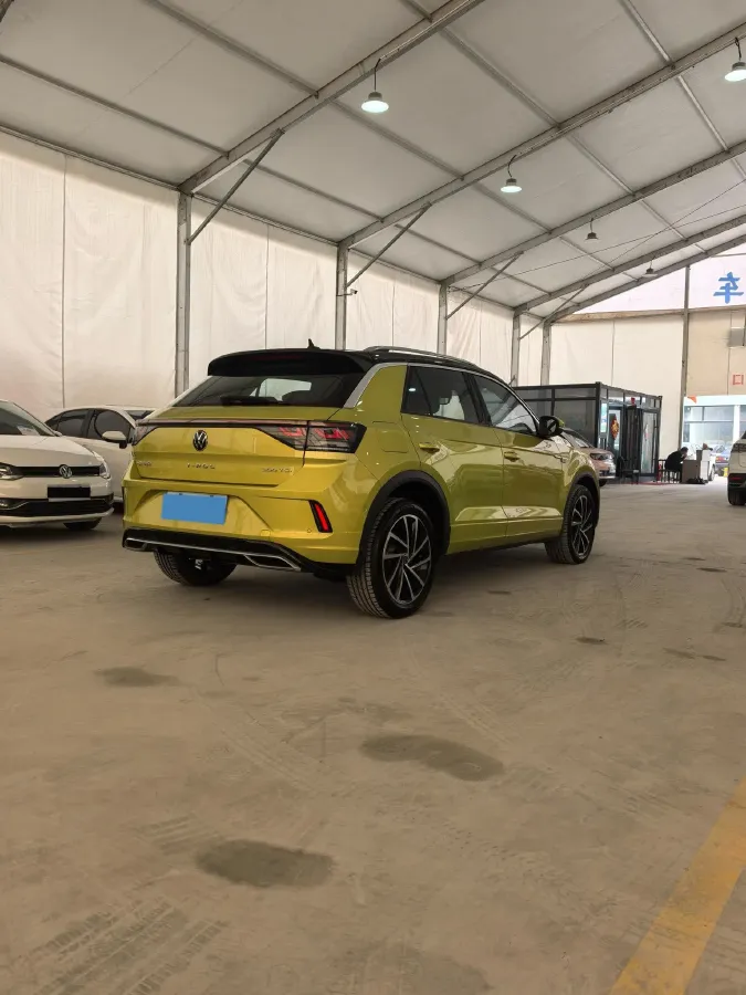 2023 Volkswagen T-Roc 1.5T 160HP L4 7DCT,autocango,china used car exporter,china ev exporter,chinese used car exporter,chinese used ev exporter