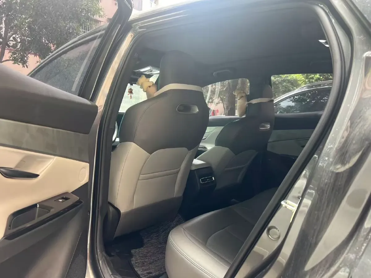 2023 ChangAn UNI-T 1.5T 188HP L4 7DCT,autocango,china used car exporter,china ev exporter,chinese used car exporter,chinese used ev exporter