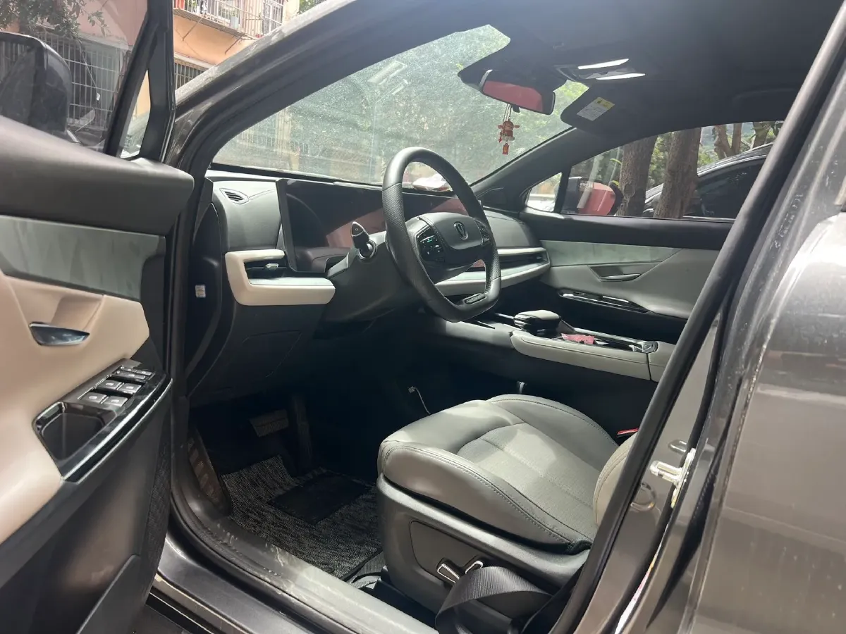 2023 ChangAn UNI-T 1.5T 188HP L4 7DCT,autocango,china used car exporter,china ev exporter,chinese used car exporter,chinese used ev exporter