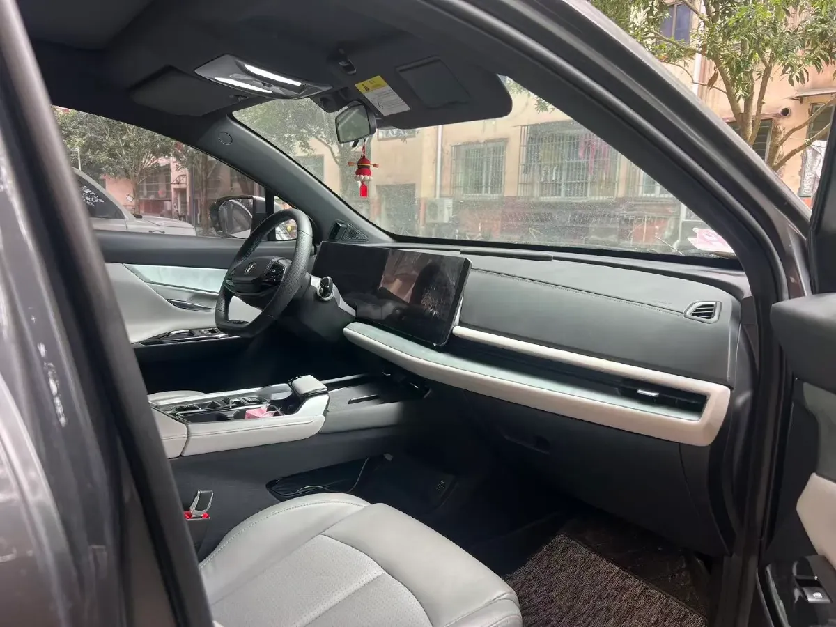 2023 ChangAn UNI-T 1.5T 188HP L4 7DCT,autocango,china used car exporter,china ev exporter,chinese used car exporter,chinese used ev exporter