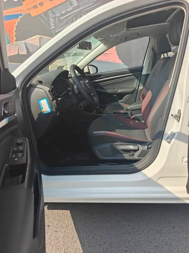 2021 Volkswagen Bora 1.5L 113HP L4 6AT,autocango,china used car exporter,china ev exporter,chinese used car exporter,chinese used ev exporter