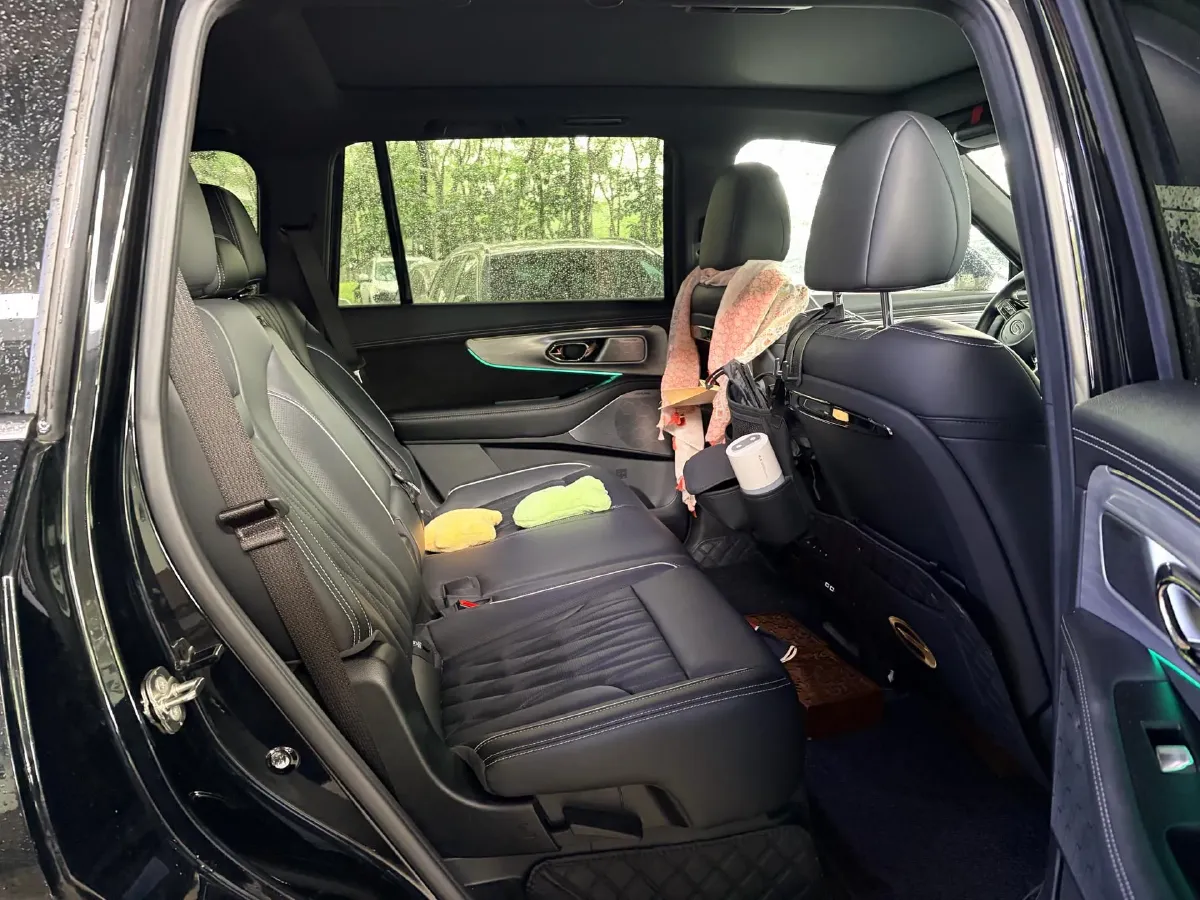 2022 GAC Trumpchi GS8 2.0T 190HP L4 E-CVT Hybrid,autocango,china used car exporter,china ev exporter,chinese used car exporter,chinese used ev exporter