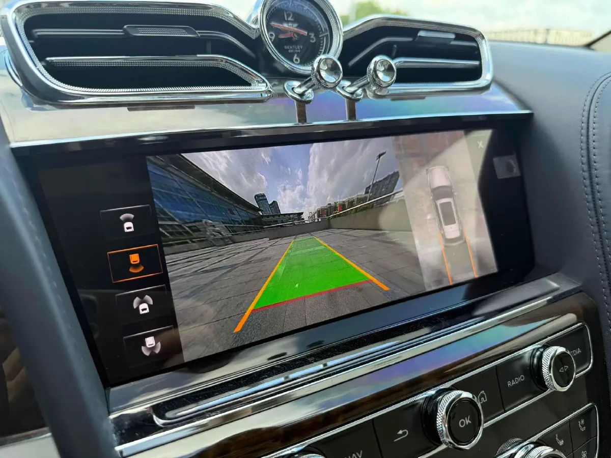 2021 Bentley Bentayga 4.0T 550HP V8 8AT,autocango,china used car exporter,china ev exporter,chinese used car exporter,chinese used ev exporter