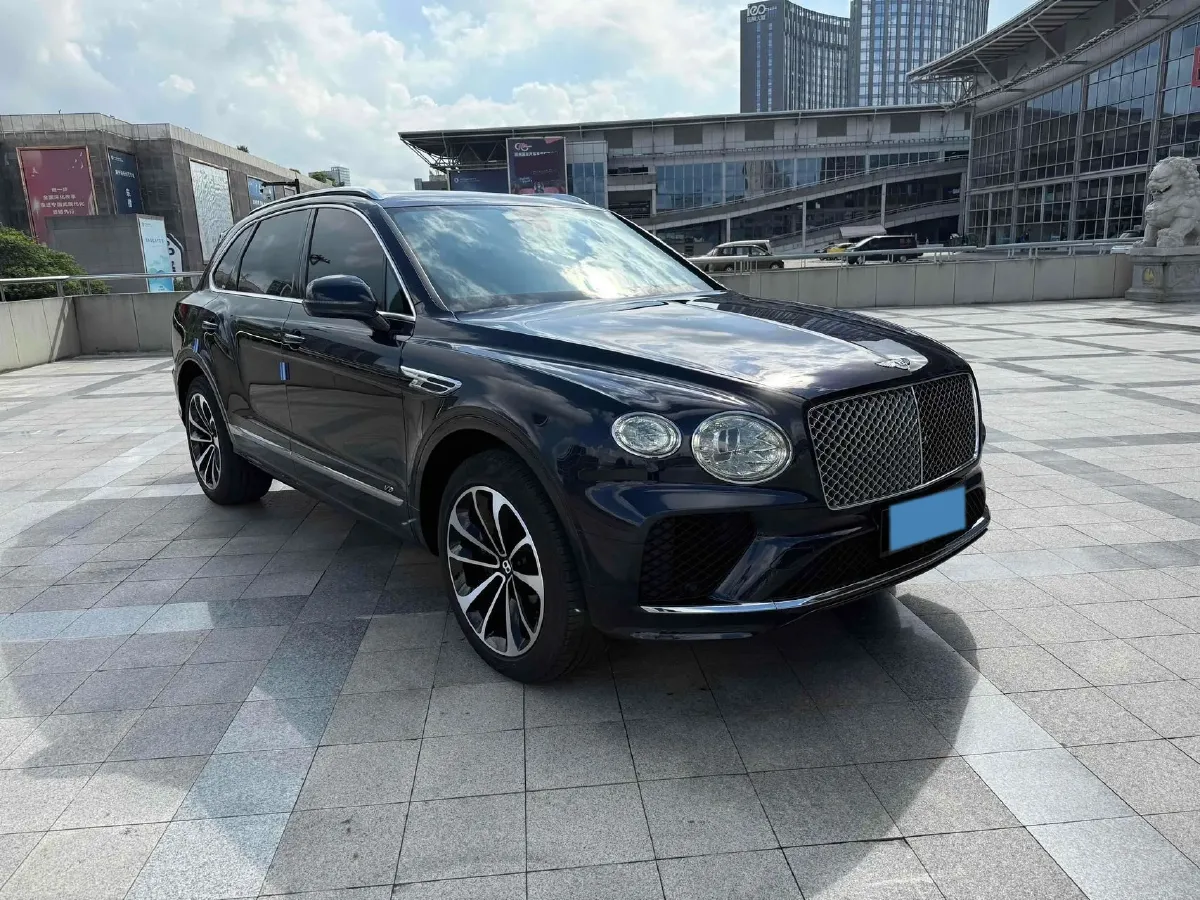 2021 Bentley Bentayga 4.0T 550HP V8 8AT,autocango,china used car exporter,china ev exporter,chinese used car exporter,chinese used ev exporter