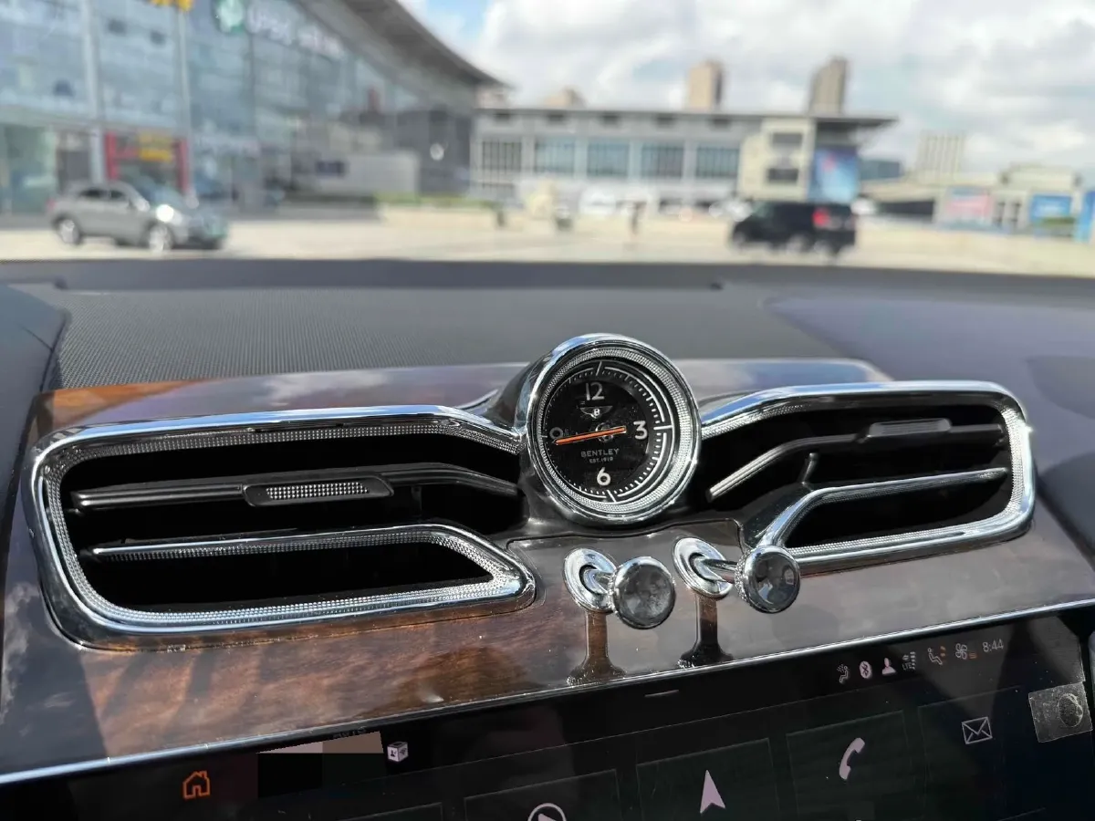 2021 Bentley Bentayga 4.0T 550HP V8 8AT,autocango,china used car exporter,china ev exporter,chinese used car exporter,chinese used ev exporter