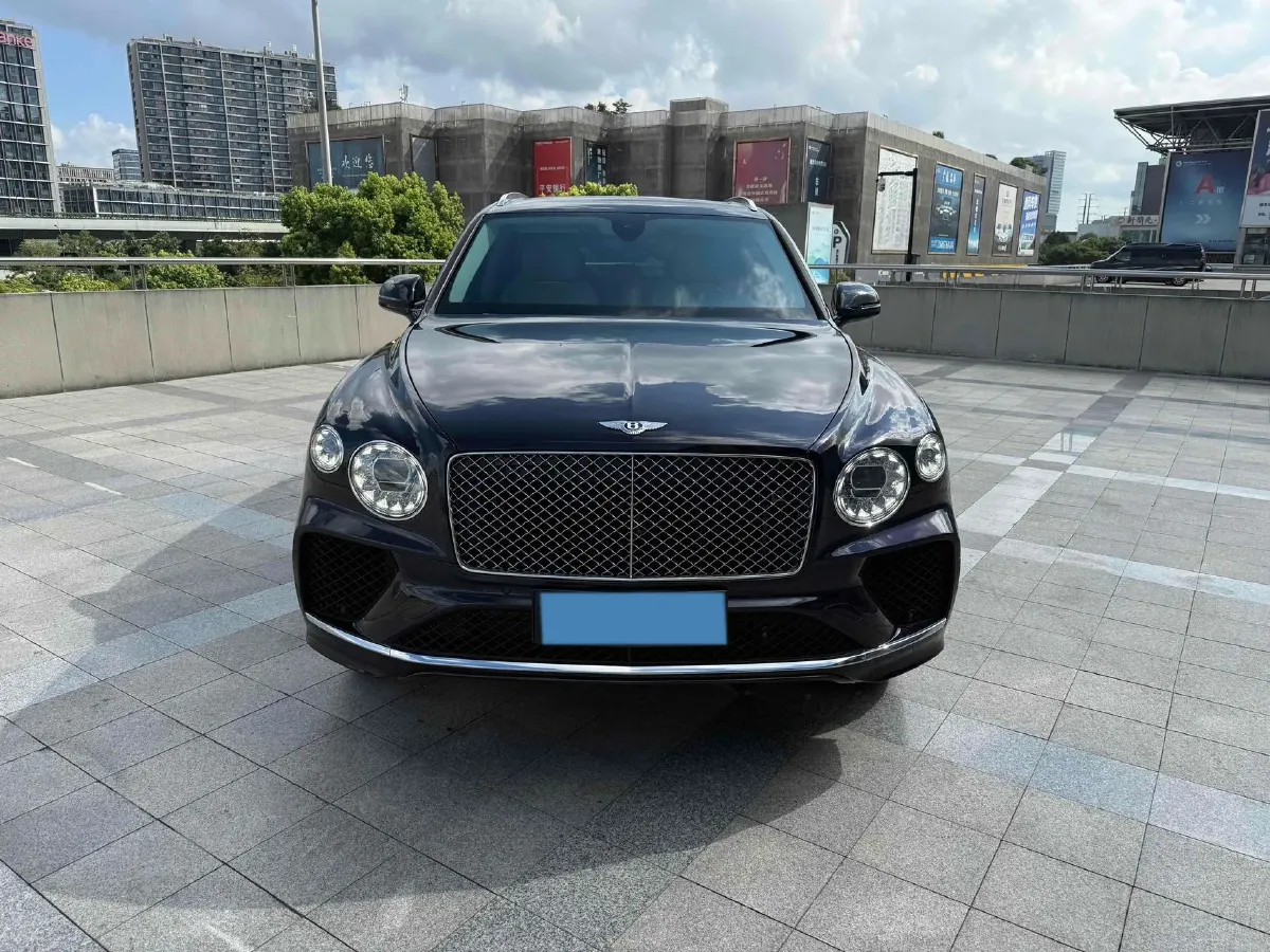 2021 Bentley Bentayga 4.0T 550HP V8 8AT,autocango,china used car exporter,china ev exporter,chinese used car exporter,chinese used ev exporter