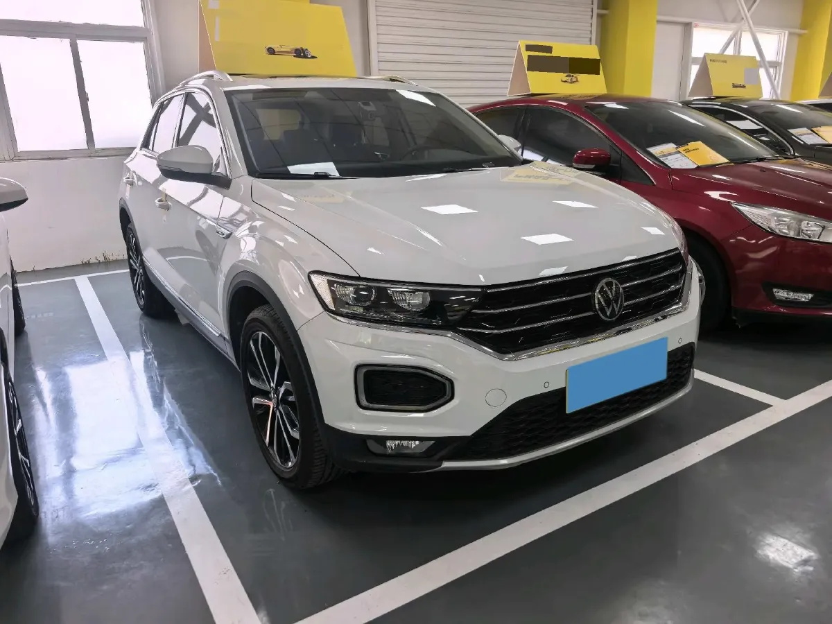 2022 Volkswagen T-Roc 1.4T 150HP L4 7DCT,autocango,china used car exporter,china ev exporter,chinese used car exporter,chinese used ev exporter