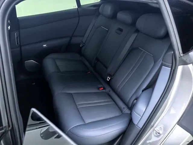 2025 MI YU7 BEV 96.3KWH,autocango,china used car exporter,china ev exporter,chinese used car exporter,chinese used ev exporter