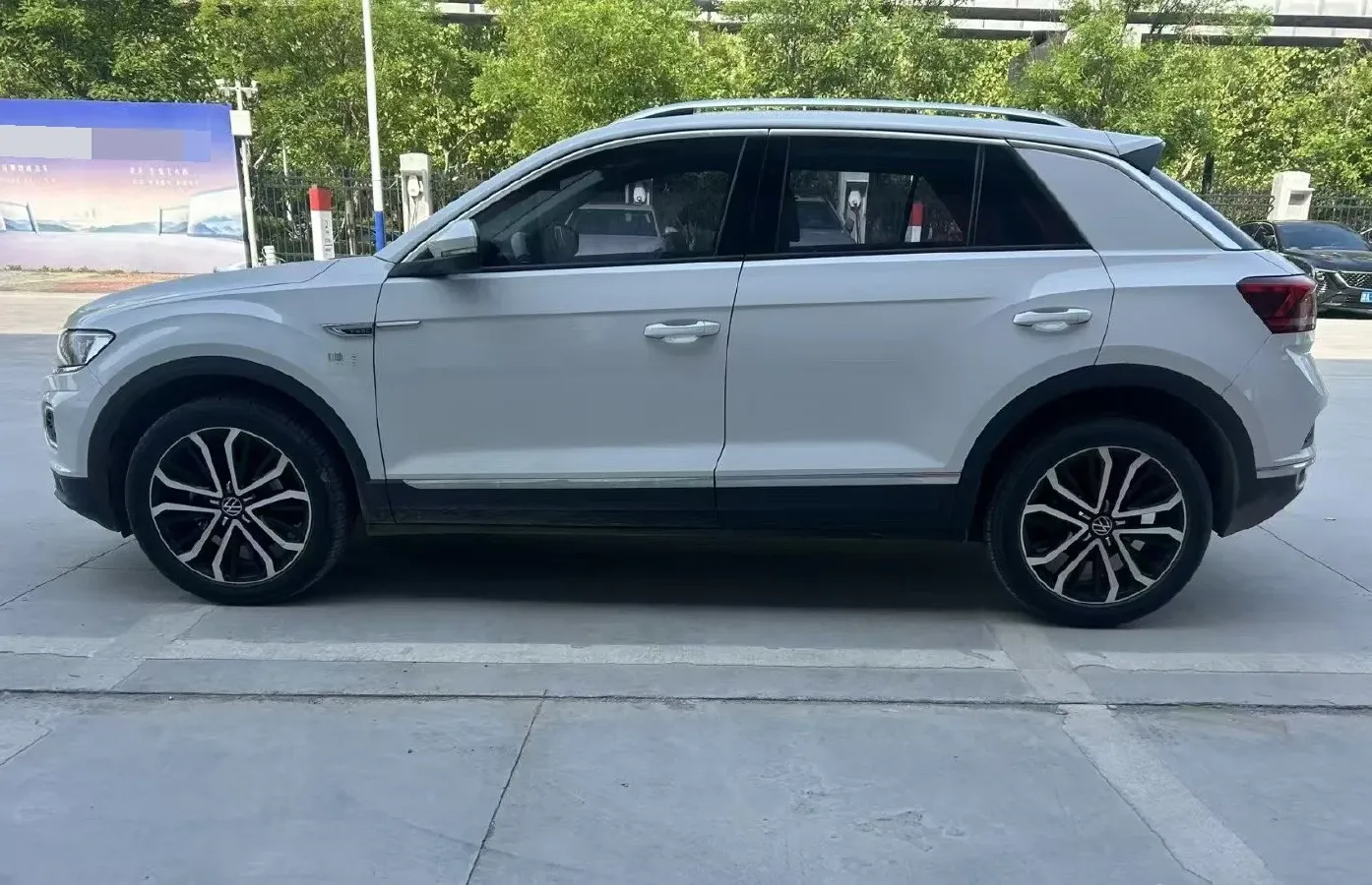 2022 Volkswagen T-Roc 1.4T 150HP L4 7DCT,autocango,china used car exporter,china ev exporter,chinese used car exporter,chinese used ev exporter