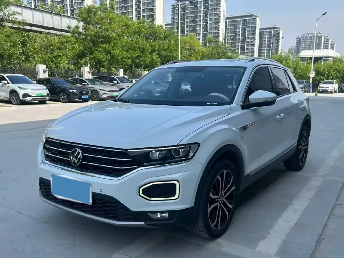 2022 Volkswagen T-Roc 1.4T 150HP L4 7DCT,autocango,china used car exporter,china ev exporter,chinese used car exporter,chinese used ev exporter
