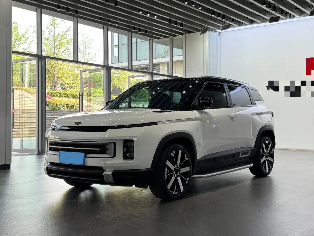 2023 Geely ICON 1.5T 181HP L4 7DCT,autocango,china used car exporter,china ev exporter,chinese used car exporter,chinese used ev exporter