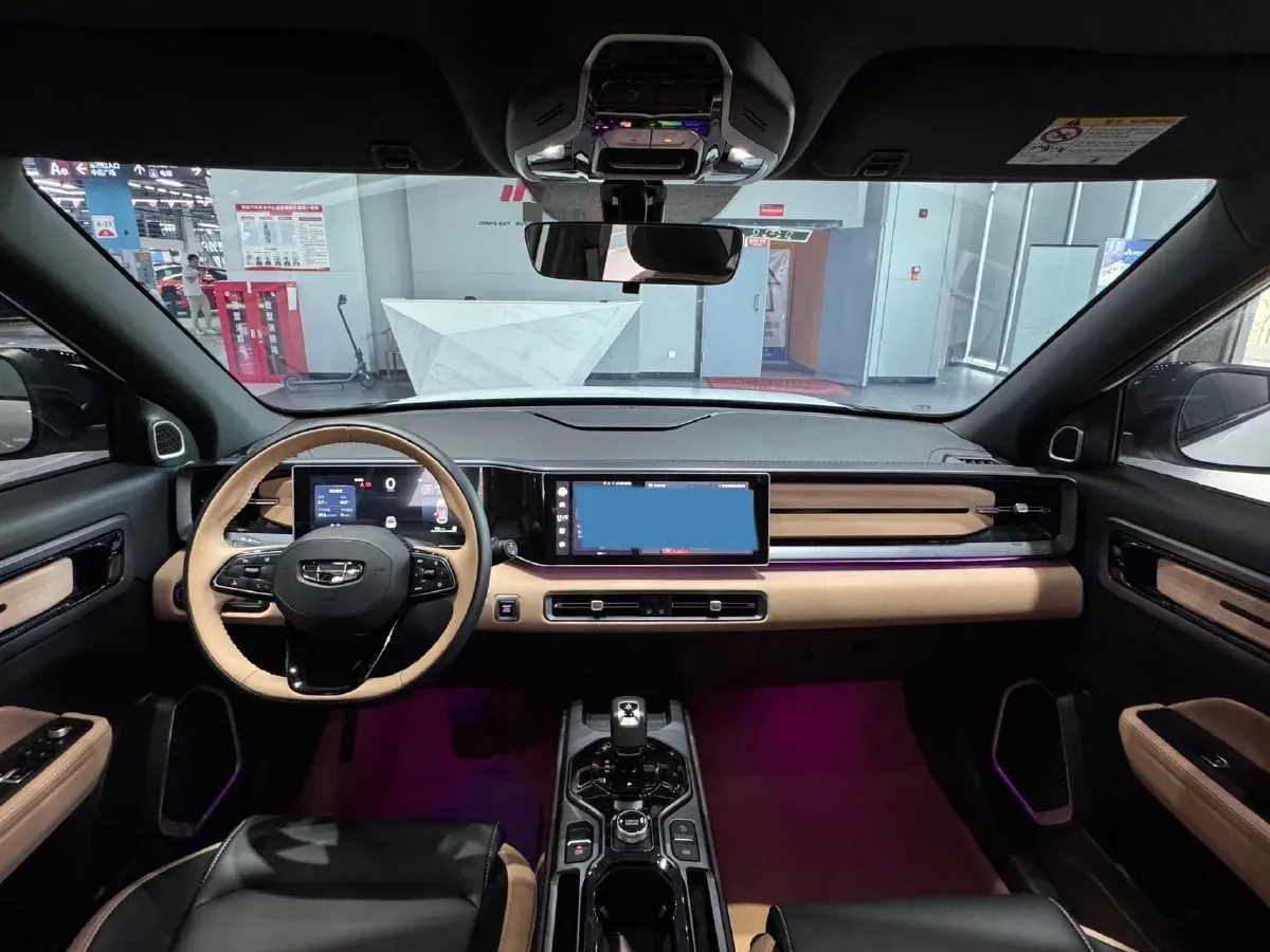 2023 Geely ICON 1.5T 181HP L4 7DCT,autocango,china used car exporter,china ev exporter,chinese used car exporter,chinese used ev exporter