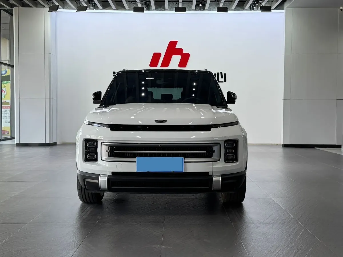 2023 Geely ICON 1.5T 181HP L4 7DCT,autocango,china used car exporter,china ev exporter,chinese used car exporter,chinese used ev exporter