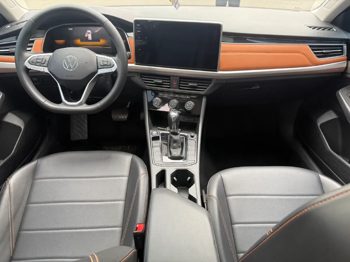 2023 Volkswagen Bora 1.2T 116HP L4 7DCT,autocango,china used car exporter,china ev exporter,chinese used car exporter,chinese used ev exporter