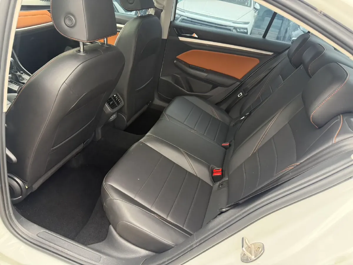 2023 Volkswagen Bora 1.2T 116HP L4 7DCT,autocango,china used car exporter,china ev exporter,chinese used car exporter,chinese used ev exporter