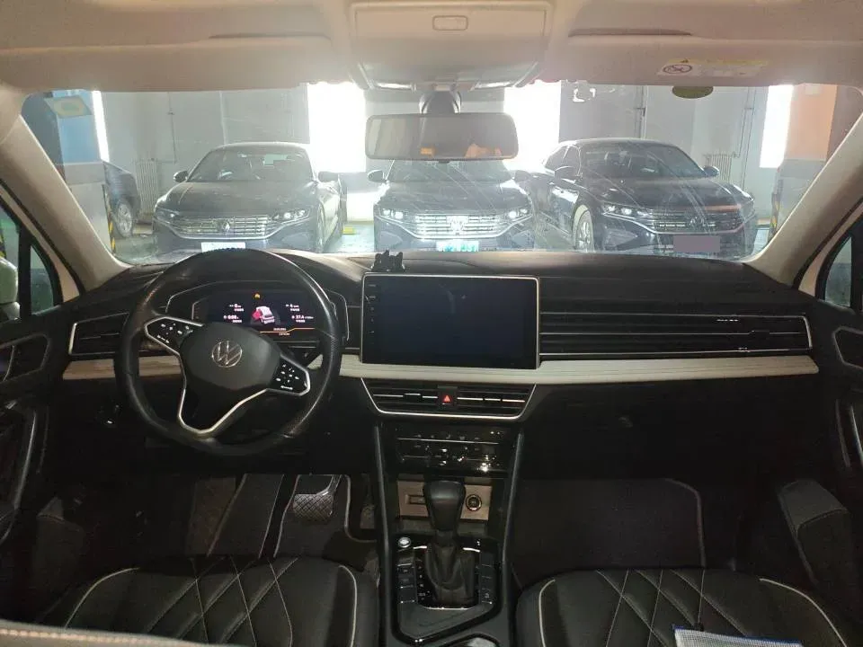 2023 Volkswagen Tiguan L 1.5T 160HP L4 7DCT,autocango,china used car exporter,china ev exporter,chinese used car exporter,chinese used ev exporter