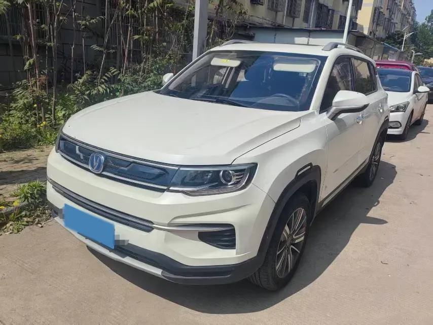 2018 ChangAn CS35 Plus 1.6L 128HP L4 5MT,autocango,china used car exporter,china ev exporter,chinese used car exporter,chinese used ev exporter