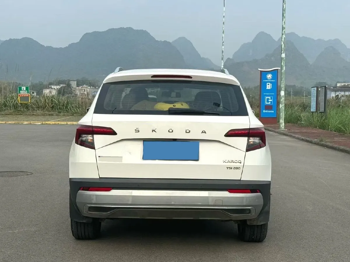 2020 Skoda Karoq 1.4T 150HP L4 7DCT,autocango,china used car exporter,china ev exporter,chinese used car exporter,chinese used ev exporter