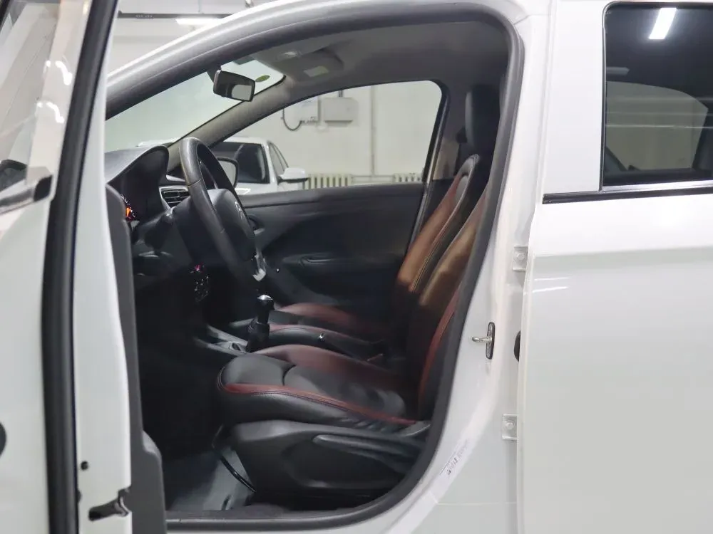 2018 Citroen Elysee 1.6L 117HP L4 5MT,autocango,china used car exporter,china ev exporter,chinese used car exporter,chinese used ev exporter