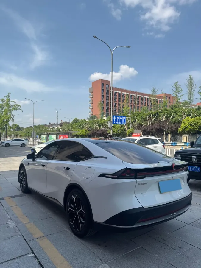 2026 Deepal L07 1.5L 98HP L4 REEV,autocango,china used car exporter,china ev exporter,chinese used car exporter,chinese used ev exporter