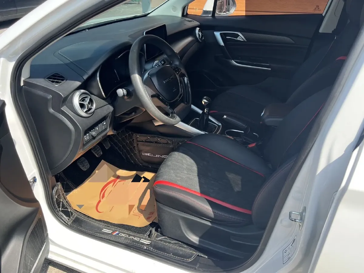 2020 BeiJing Auto U5 1.5L 116HP L4 5MT,autocango,china used car exporter,china ev exporter,chinese used car exporter,chinese used ev exporter