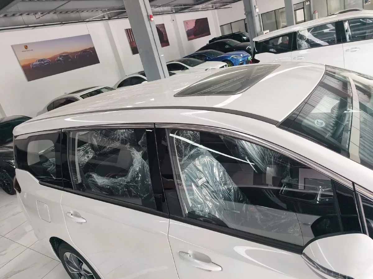 2023 GAC Trumpchi M6 1.5T 177HP L4 7DCT,autocango,china used car exporter,china ev exporter,chinese used car exporter,chinese used ev exporter