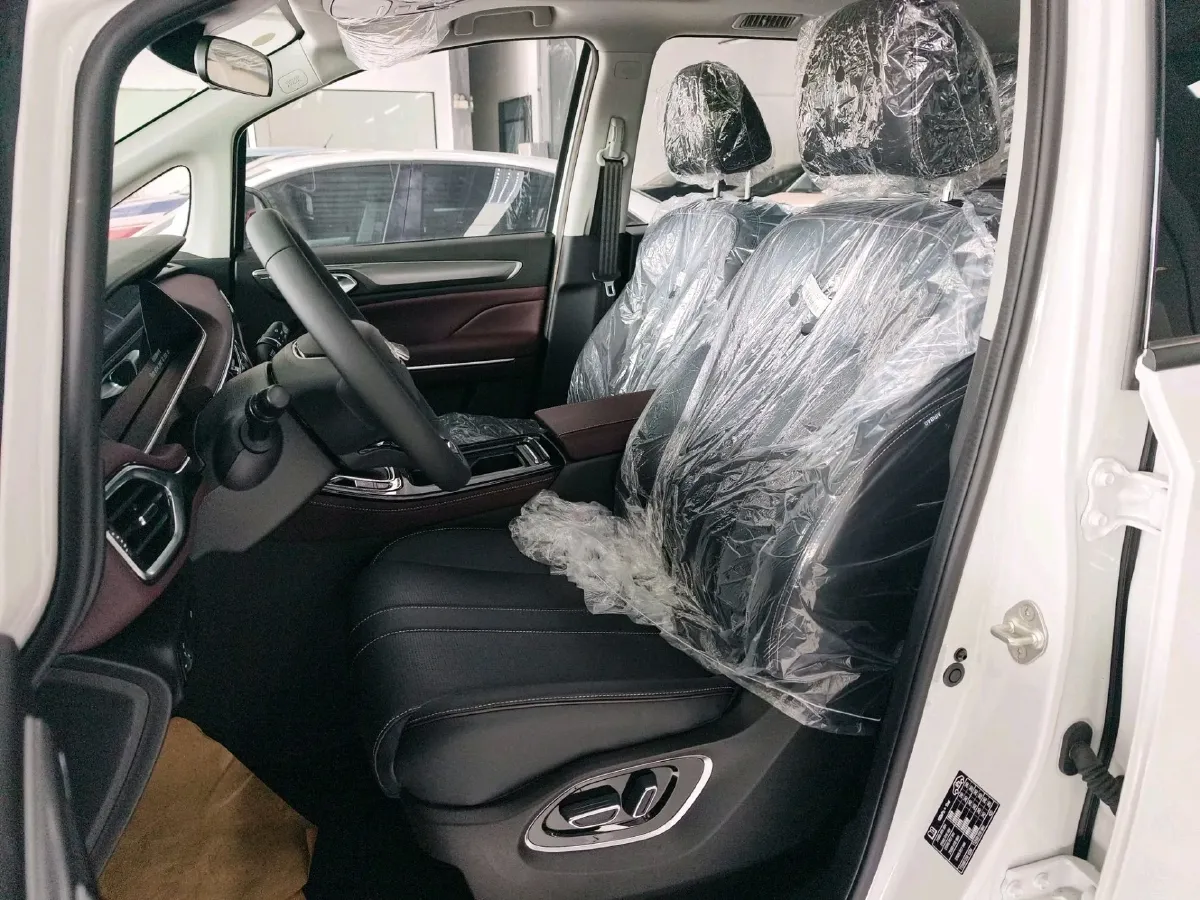 2023 GAC Trumpchi M6 1.5T 177HP L4 7DCT,autocango,china used car exporter,china ev exporter,chinese used car exporter,chinese used ev exporter