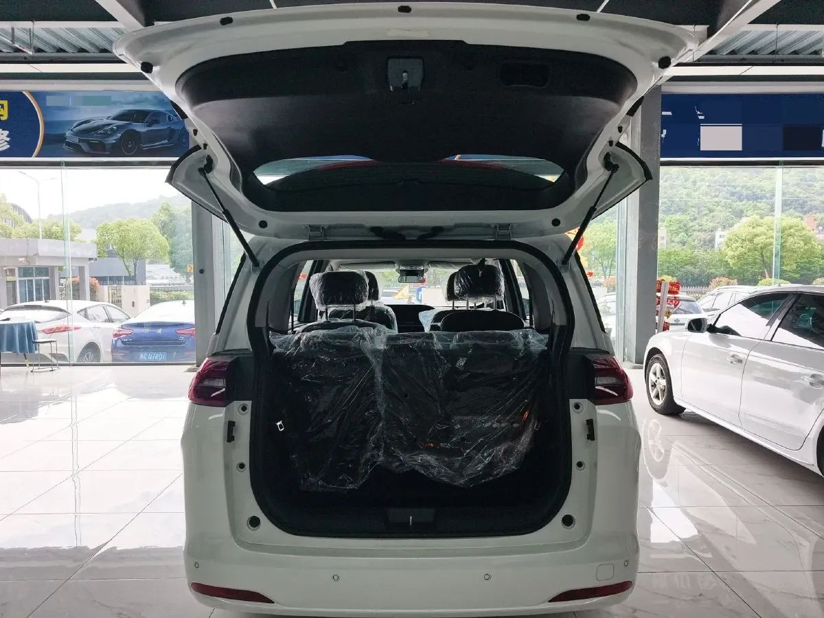 2023 GAC Trumpchi M6 1.5T 177HP L4 7DCT,autocango,china used car exporter,china ev exporter,chinese used car exporter,chinese used ev exporter