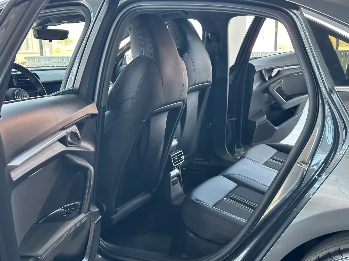 2021 Audi A3 1.4T 150HP L4 7DCT,autocango,china used car exporter,china ev exporter,chinese used car exporter,chinese used ev exporter