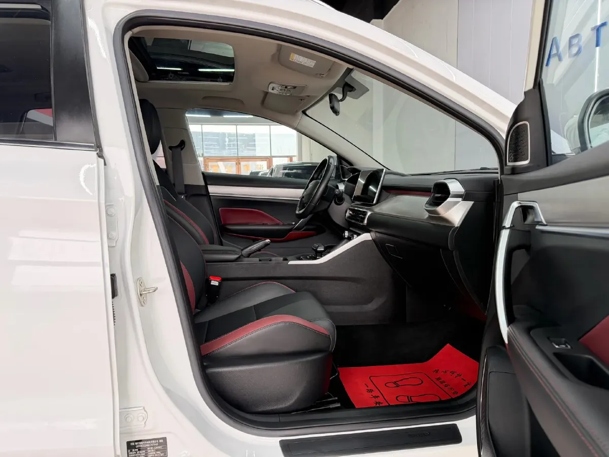 2021 Geely Coolray 1.4T 141HP L4 6DCT,autocango,china used car exporter,china ev exporter,chinese used car exporter,chinese used ev exporter