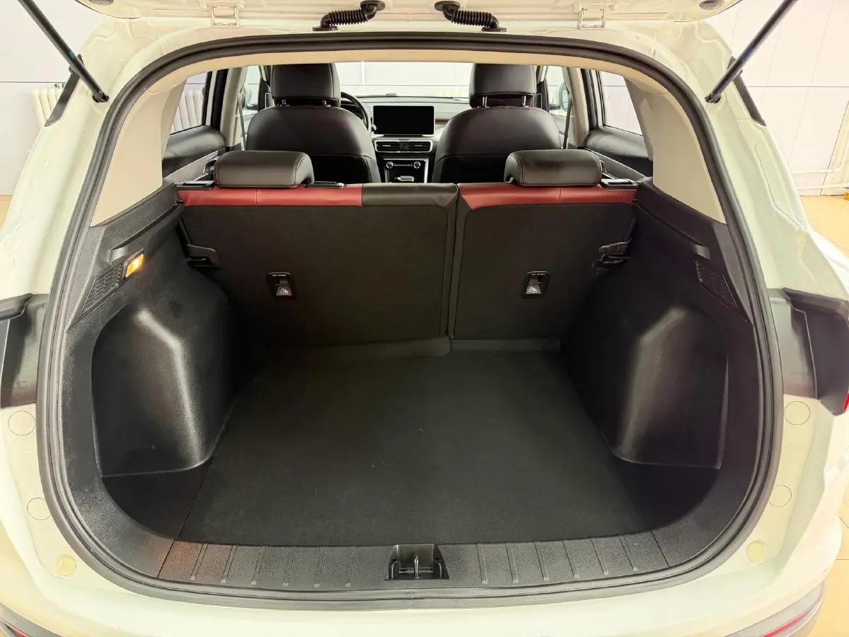 2021 Geely Coolray 1.4T 141HP L4 6DCT,autocango,china used car exporter,china ev exporter,chinese used car exporter,chinese used ev exporter