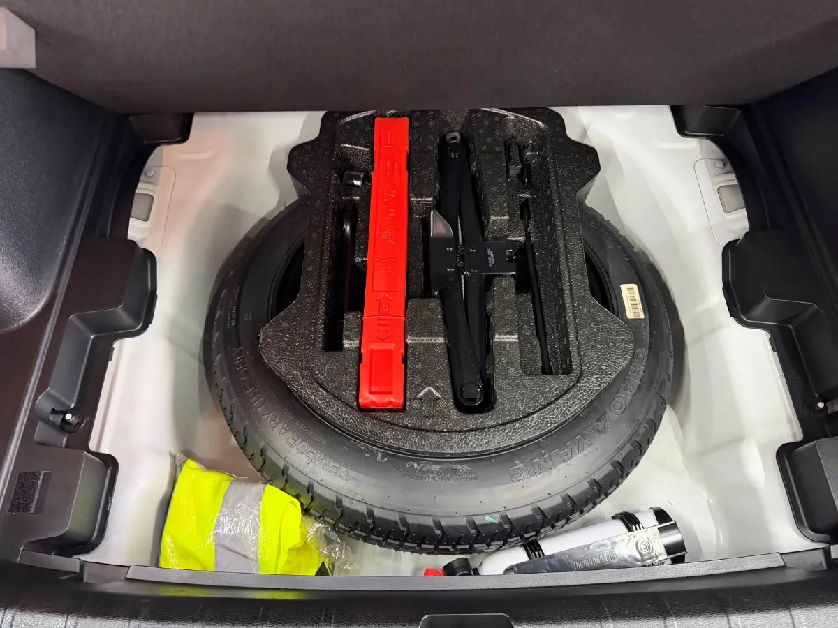 2021 Geely Coolray 1.4T 141HP L4 6DCT,autocango,china used car exporter,china ev exporter,chinese used car exporter,chinese used ev exporter