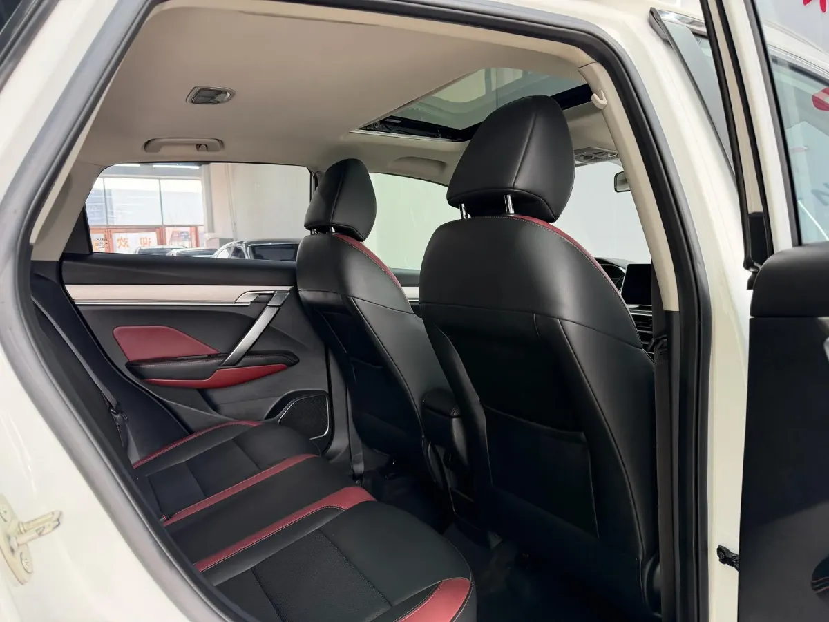 2021 Geely Coolray 1.4T 141HP L4 6DCT,autocango,china used car exporter,china ev exporter,chinese used car exporter,chinese used ev exporter