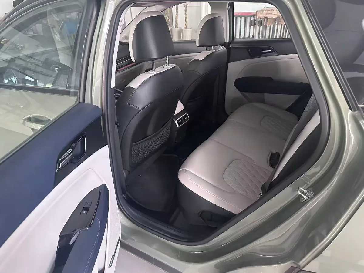 2023 Kia Sportage 2.0L 150HP L4 6AT Hybrid,autocango,china used car exporter,china ev exporter,chinese used car exporter,chinese used ev exporter