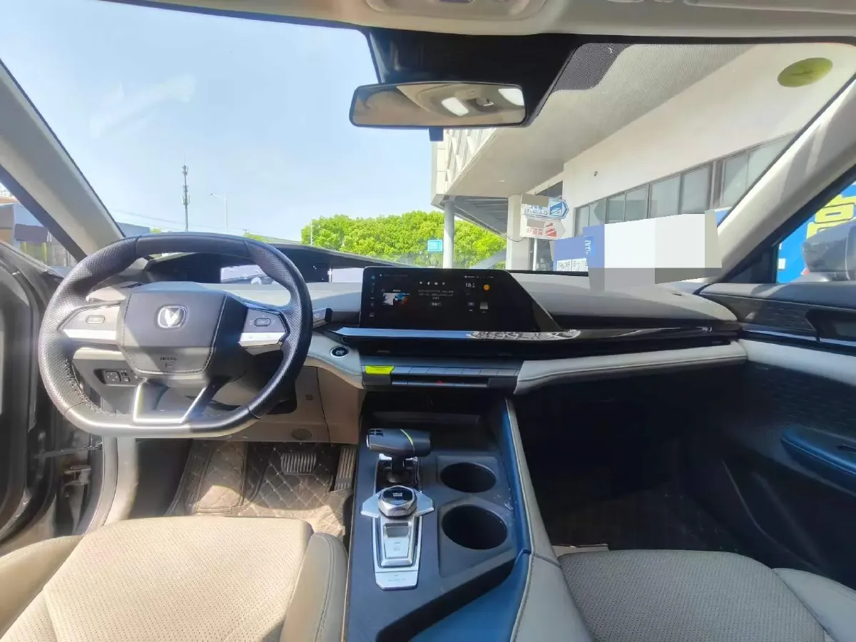 2023 ChangAn UNI-V iDD 1.5T 170HP L4 6TCT PHEV 18.4KWH,autocango,china used car exporter,china ev exporter,chinese used car exporter,chinese used ev exporter