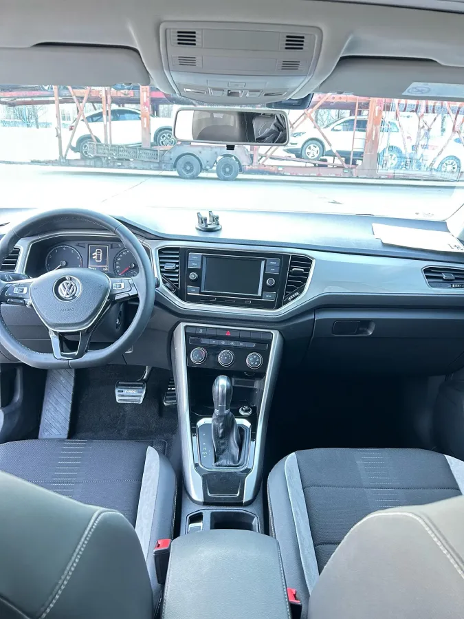 2019 Volkswagen T-Roc 1.4T 131HP L4 7DCT,autocango,china used car exporter,china ev exporter,chinese used car exporter,chinese used ev exporter