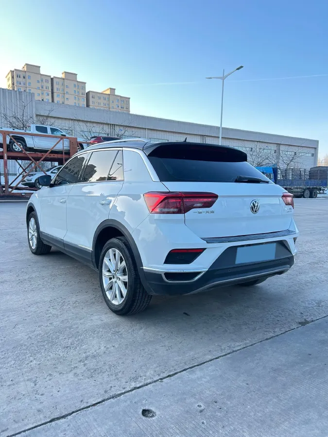 2019 Volkswagen T-Roc 1.4T 131HP L4 7DCT,autocango,china used car exporter,china ev exporter,chinese used car exporter,chinese used ev exporter