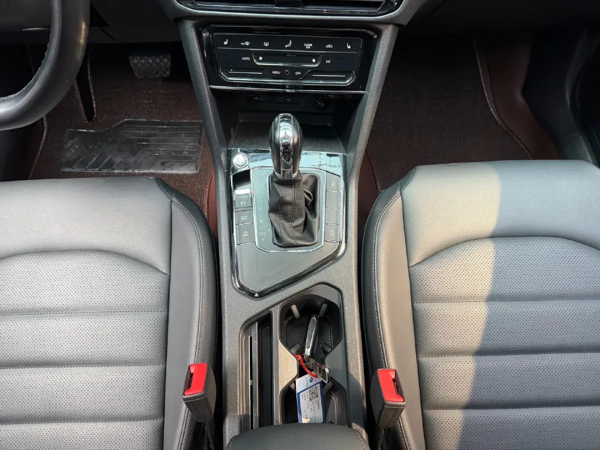 2021 Volkswagen Tharu 1.4T 150HP L4 7DCT,autocango,china used car exporter,china ev exporter,chinese used car exporter,chinese used ev exporter