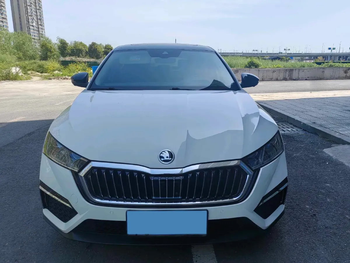 2021 Skoda Octavia 1.4T 150HP L4 7DCT,autocango,china used car exporter,china ev exporter,chinese used car exporter,chinese used ev exporter