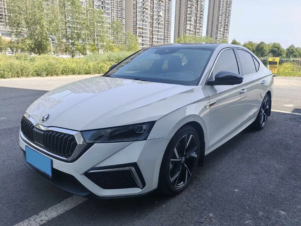 2021 Skoda Octavia 1.4T 150HP L4 7DCT,autocango,china used car exporter,china ev exporter,chinese used car exporter,chinese used ev exporter