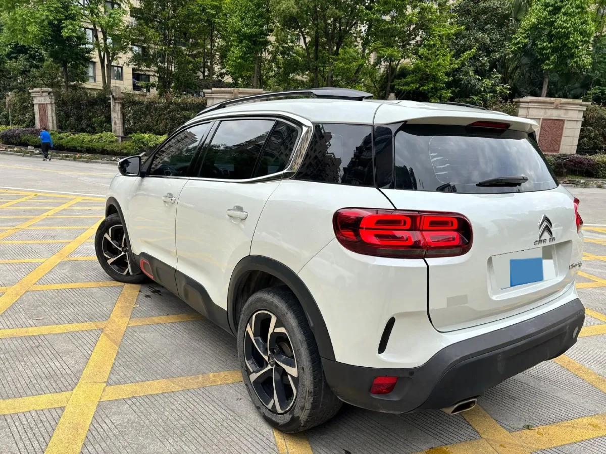 2017 Citroen C5 Aircross 1.6T 167HP L4 6AT,autocango,china used car exporter,china ev exporter,chinese used car exporter,chinese used ev exporter