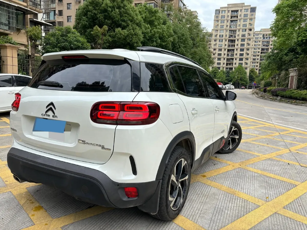2017 Citroen C5 Aircross 1.6T 167HP L4 6AT,autocango,china used car exporter,china ev exporter,chinese used car exporter,chinese used ev exporter