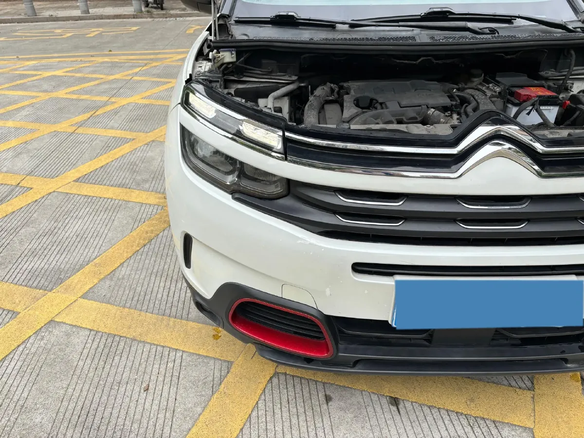 2017 Citroen C5 Aircross 1.6T 167HP L4 6AT,autocango,china used car exporter,china ev exporter,chinese used car exporter,chinese used ev exporter