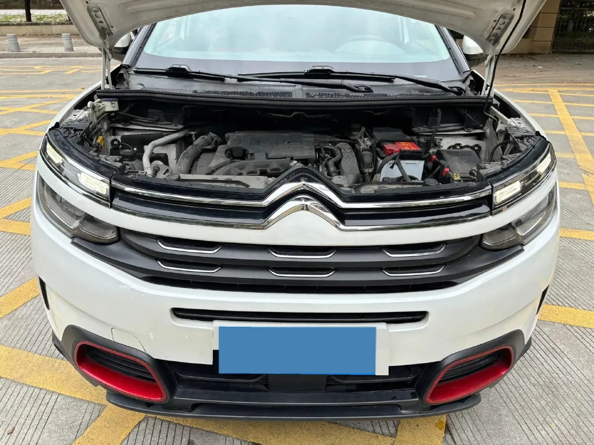 2017 Citroen C5 Aircross 1.6T 167HP L4 6AT,autocango,china used car exporter,china ev exporter,chinese used car exporter,chinese used ev exporter