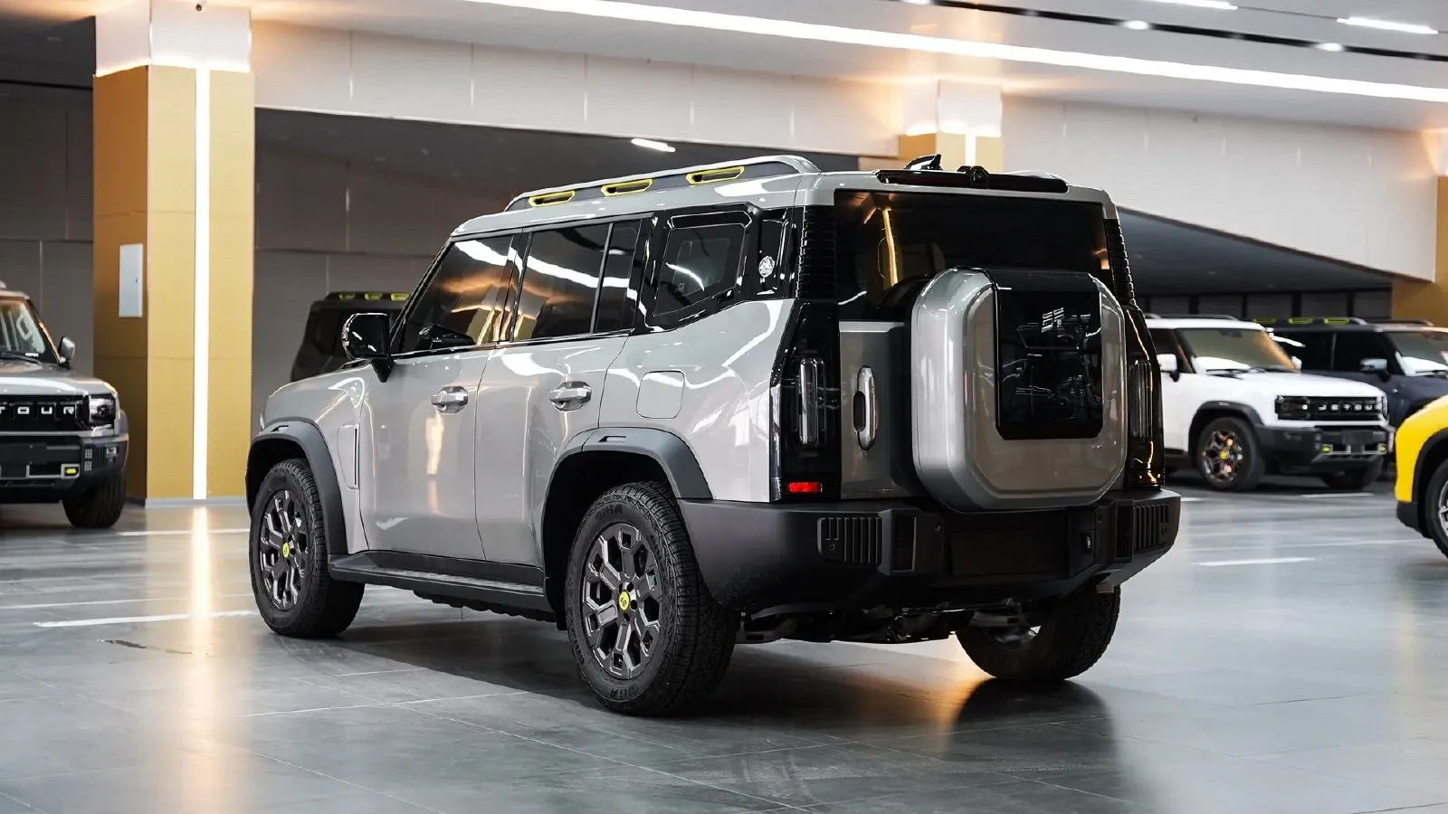 2024 Jetour ShanHai TravellerC-DM 1.5T 156HP L4 3DHT PHEV 43.24KWH,autocango,china used car exporter,china ev exporter,chinese used car exporter,chinese used ev exporter