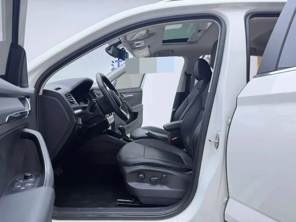 2022 Skoda Kamiq 1.5L 112HP L4 6AT,autocango,china used car exporter,china ev exporter,chinese used car exporter,chinese used ev exporter