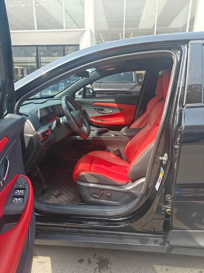 2021 ChangAn UNI-T 1.5T 180HP L4 7DCT,autocango,china used car exporter,china ev exporter,chinese used car exporter,chinese used ev exporter